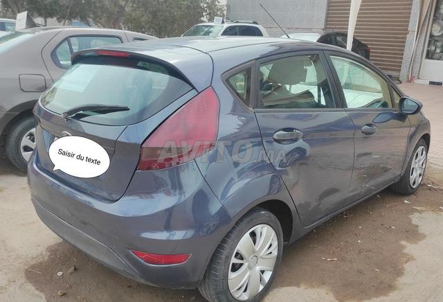 Ford Fiesta Essence Manuelle 2013 à Agadir - 2