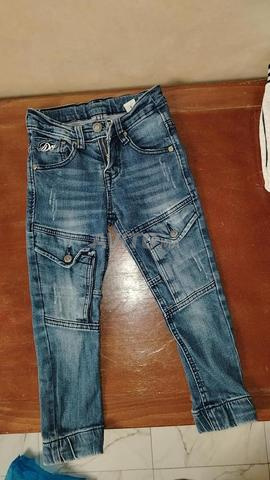6 pièces propres taille 4 ans, avec veste en cuir 350 le tout - 2