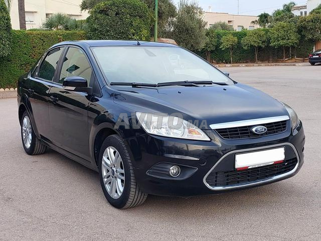 Ford Focus Ghia - 2