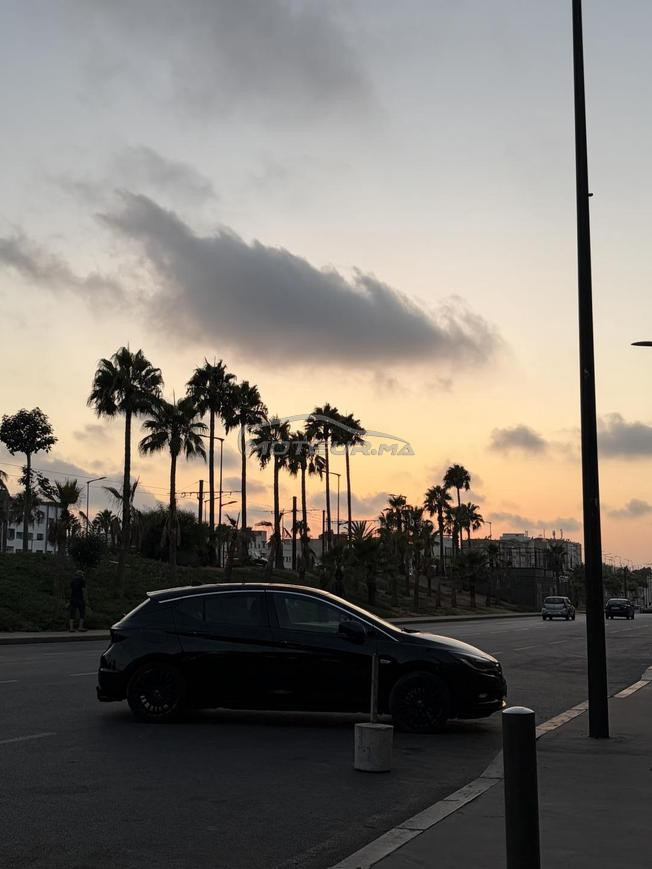 Opel Astra Diesel Manuelle 2018 à Casablanca