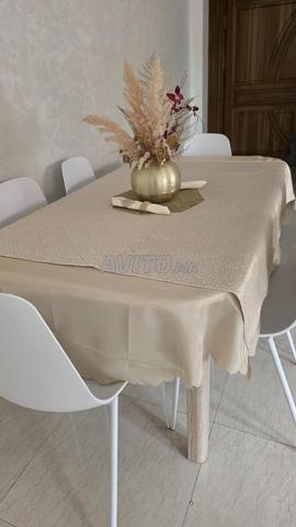 Salle à manger élégante et extensible