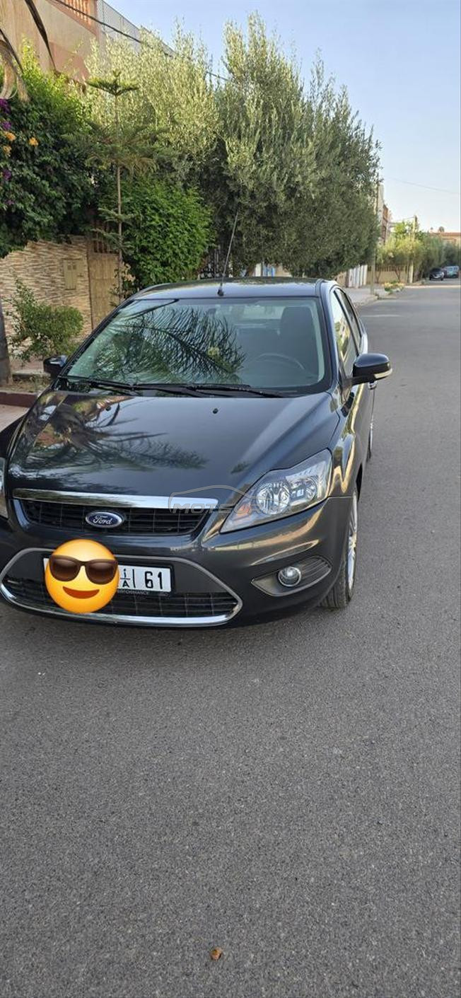 ford focus ghia 2011