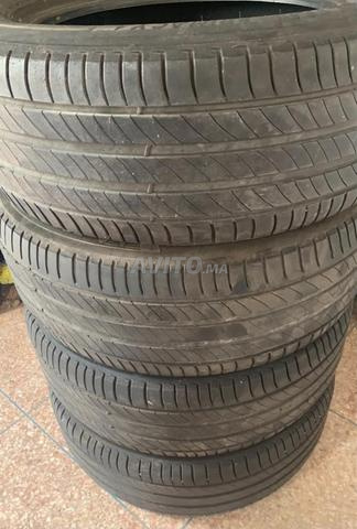 4 pneus 235/55 R18 en bon état - 2