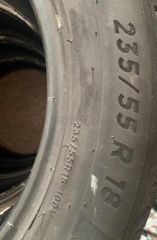 4 pneus 235/55 R18 en bon état