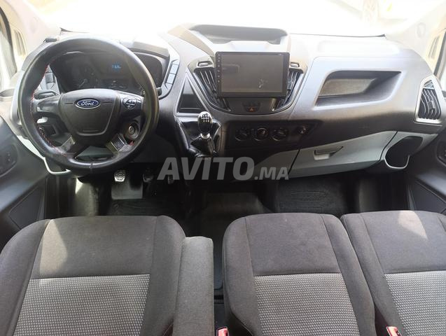 Ford custom - 2