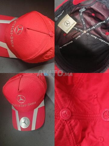 2 casquettes - 2