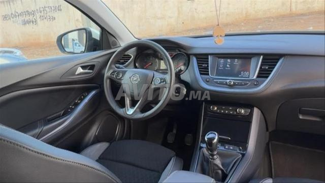 Opel Grandland Diesel Manuelle 2019 à Fès - 2