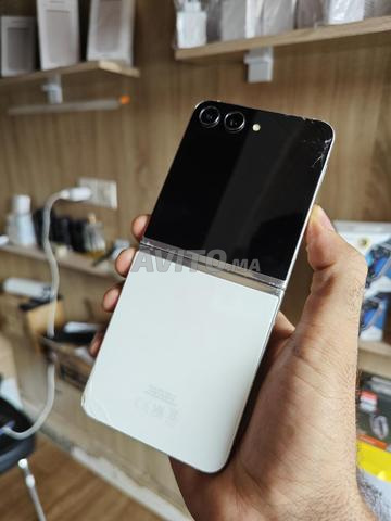 Samsung Zflip 5 5G 256jega 8ram Officiel - 2