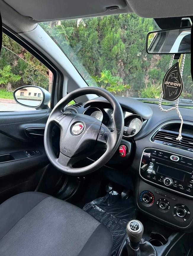 Fiat Punto Diesel Manuelle 2015 à Casablanca