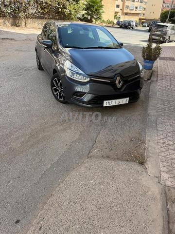 رينو كليو ديزل أوتوماتيك 2021 بالدار البيضاء