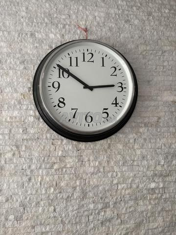 Horloge murale décorative - 2