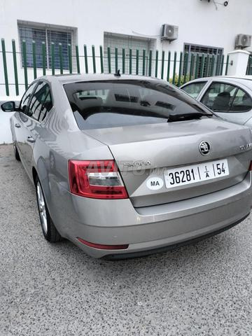 Skoda Octavia Diesel Automatique 2018 à Tanger - 2
