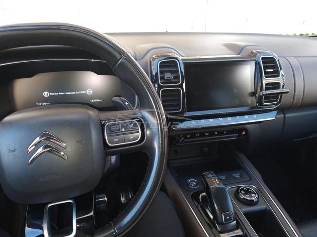 très belle voiture a vendre 