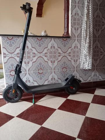 Trottinette électrique Xiaomi 4lite modèle 2026 - 2