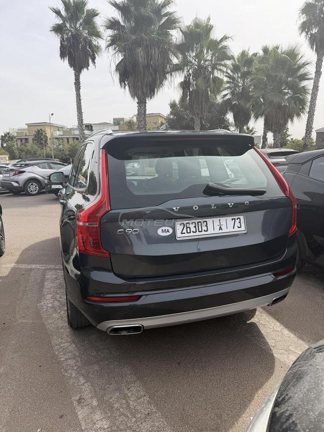 Volvo xc90 B5 excellent état modèle 2021