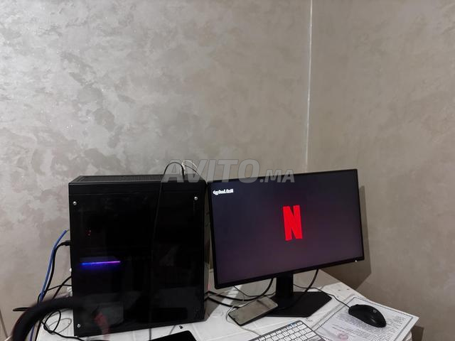 PC Gamer, bienvenue à ceux qui le veulent. Configuration sur les photos