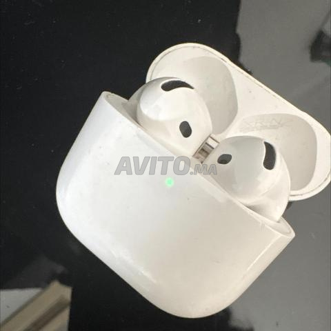 Airpods 4 comme neuf bon état - 2