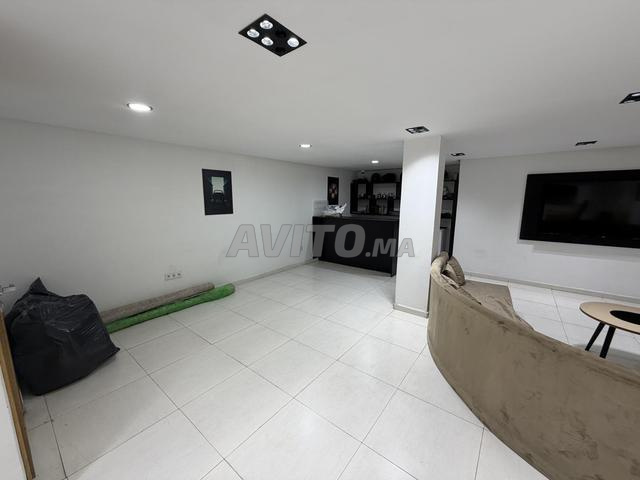 🏢 Magasin à vendre – Roches Noires 