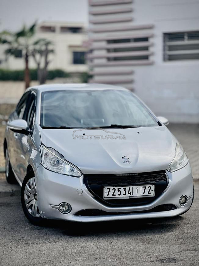 peugeut 208