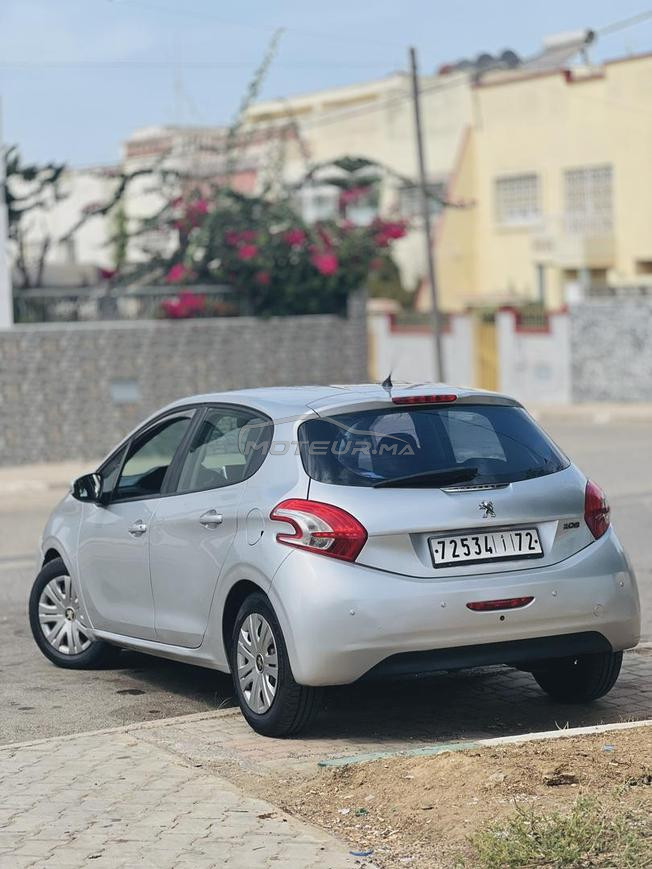 peugeut 208