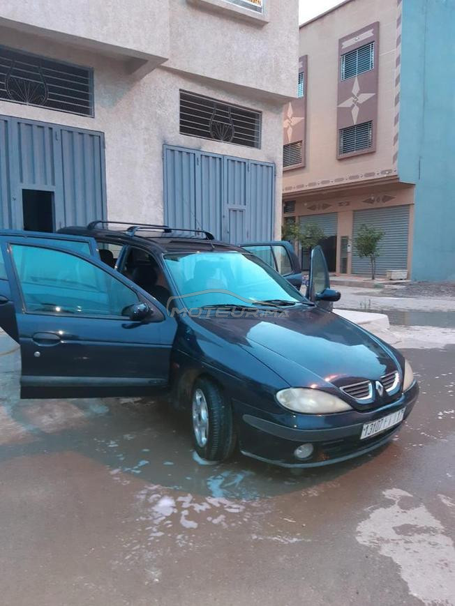 سيارة رونو ميجان الموديل 99 ديوان 2010 