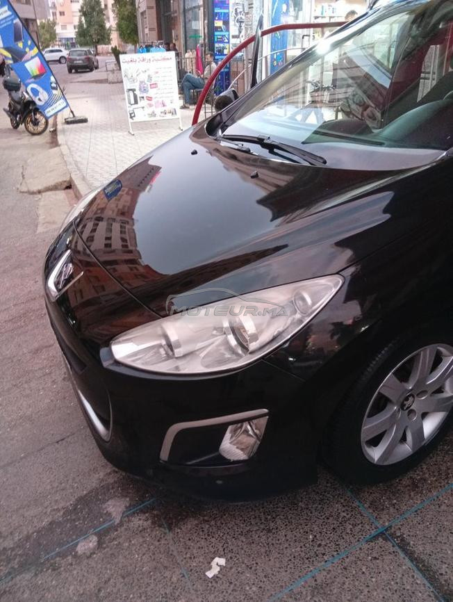 Peugeot 308 modèle 2012 faible kilométrage 