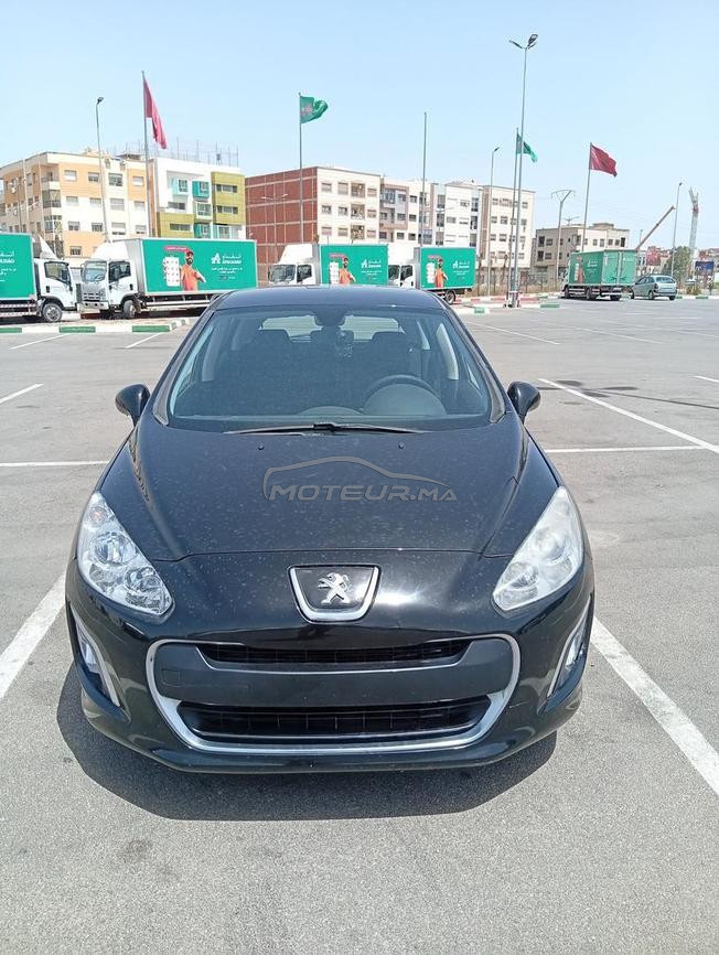 Peugeot 308 modèle 2012 faible kilométrage 