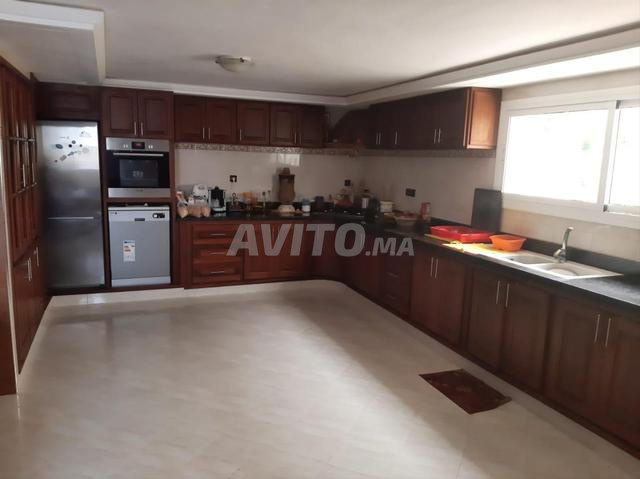 Villa 2 façades avec jardin à Hay Al-Irfane - 2