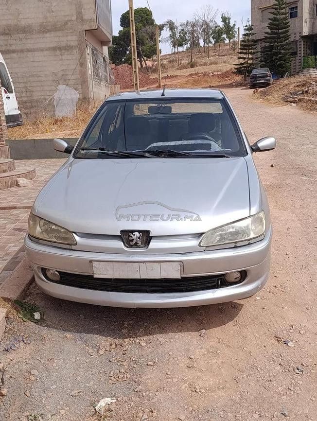 Peugeot 306 en bon état.