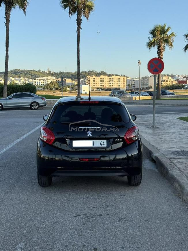 Peugeot 208 Diesel Manuelle 2013 à Tétouan