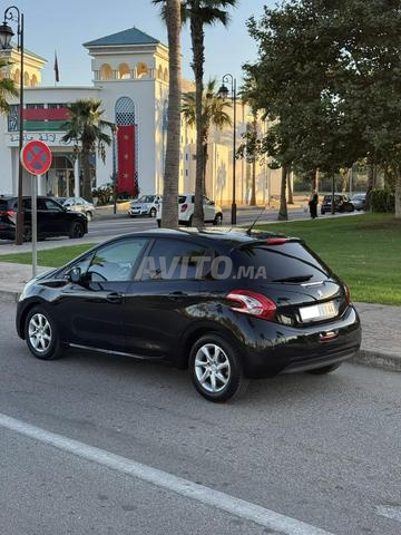 Peugeot 208 Diesel Manuelle 2013 à Tétouan - 2