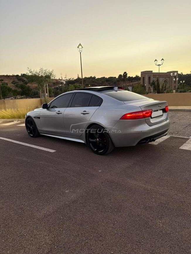 jaguar xe r sport en tres bonne etat