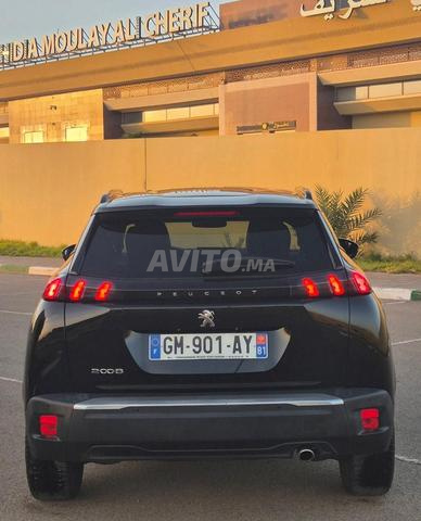 PEUGEOT 2008 AUTOMATIQUE MODÈLE 2023 D 2026 - 2