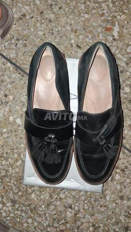 Chaussures noires élégantes pour femmes