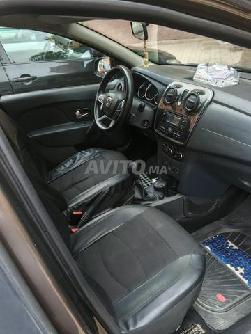 Dacia Logan Diesel Manuelle 2017 à Marrakech - 2