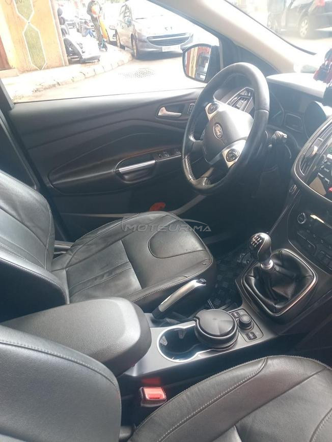 kuga 2014 diesel tres bon etat