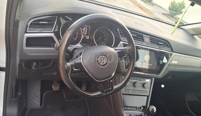 Volkswagen Touran Diesel Manuelle 2018 à Khouribga - 2