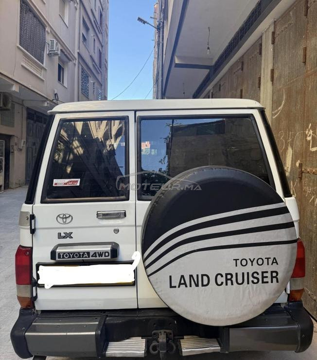 toyota land cruiser 79