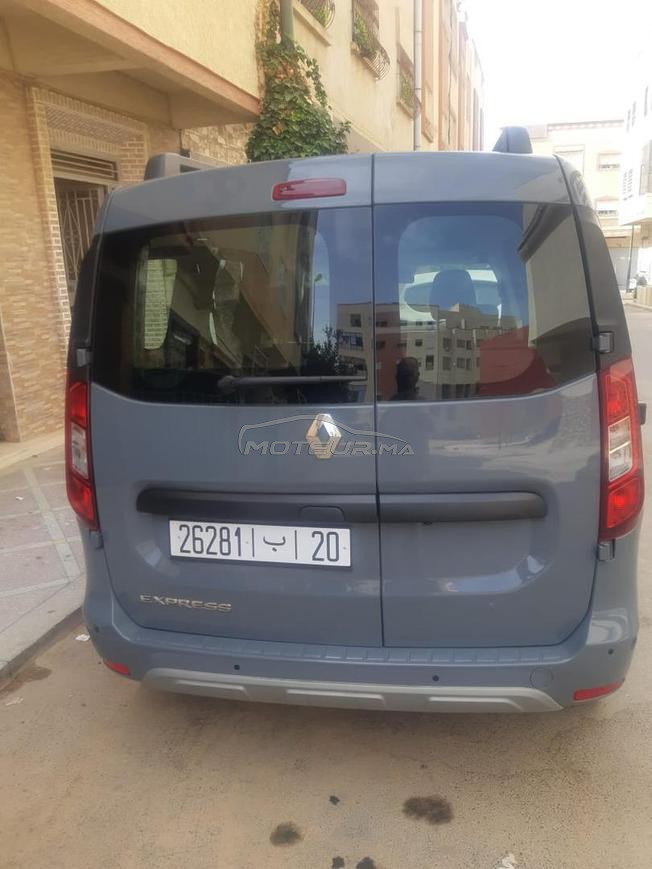 رونو اكسبريس