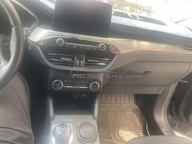 ford kuga model 2022,