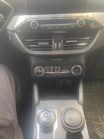 Ford Kuga modèle 2022 - 2