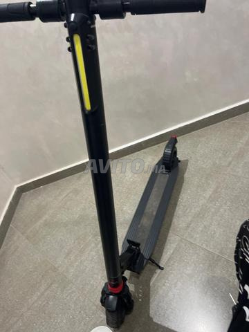 Trottinette électrique besoin chargeur et éteinte - 2