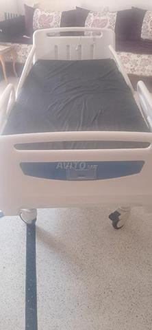 🛏️ Lit électrique multi-positions à vendre - 2