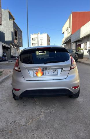 Ford Fiesta Diesel Manuelle 2015 à Agourai - 2