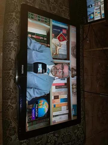 TV Philips SQ522.2E LA 37 pouces 1080p - 2