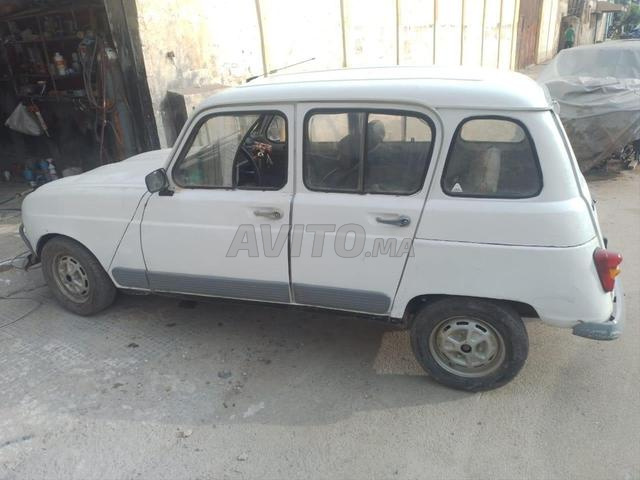 Renault Clio essence manuelle 1993 à Meknès - 2