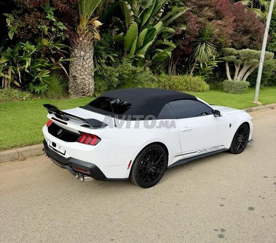 Ford Mustang Convertible Premium - 2