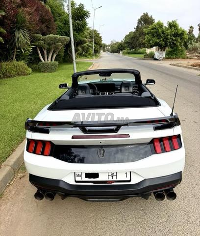 Ford Mustang Convertible Premium - 2