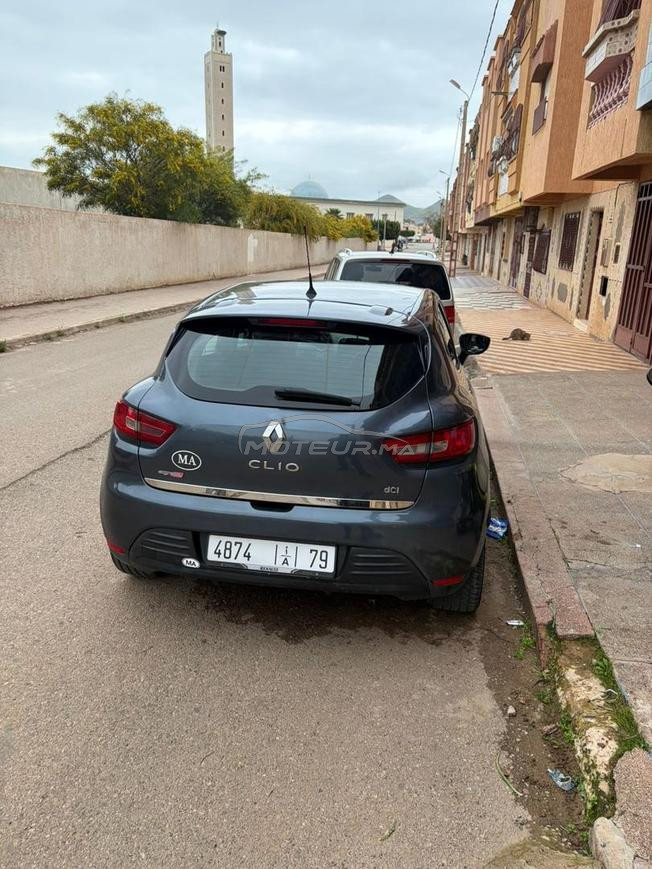 Clio 4 les pneus neufs kit de distribution neuf
