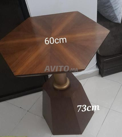 Table et deux chaises - 2
